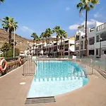 아파트 Paradise Sea